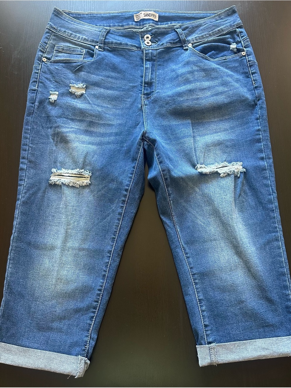 Sandpiper Women’s Distressed Cropped Jeans in Blue